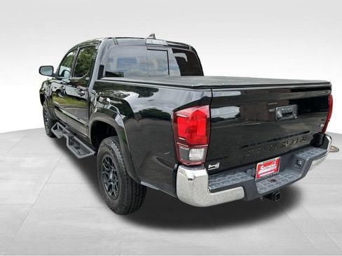 Used 2021 Toyota Tacoma SR5 RWD image 3