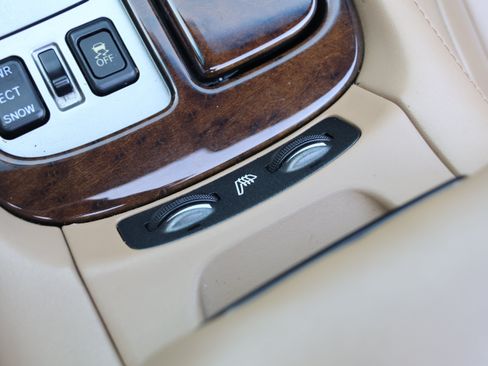 Used 2009 Lexus SC 430 Convertible w/ Preferred Accessory Pkg RWD image 30