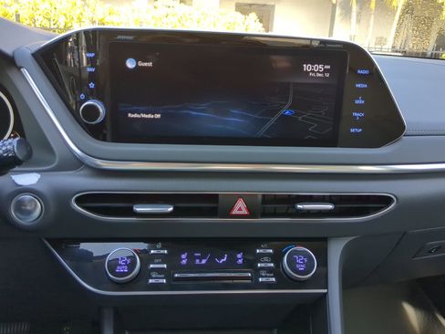 Used 2022 Hyundai Sonata Limited image 21