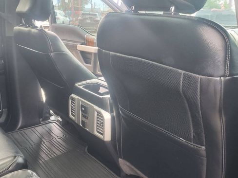Used 2015 Ford F150 Lariat w/ Equipment Group 502A Luxury RWD image 31
