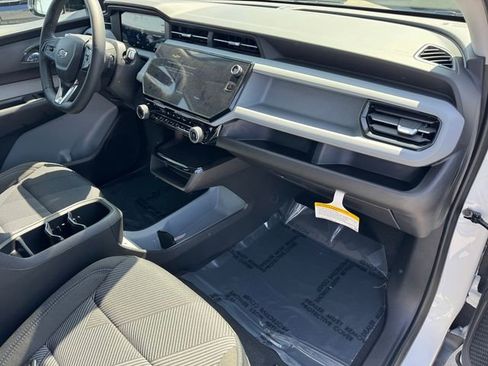New 2027 Chevrolet Bolt LT FWD image 6