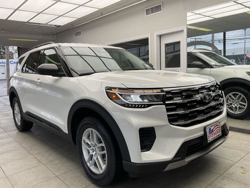 New 2026 Ford Explorer Active image 1