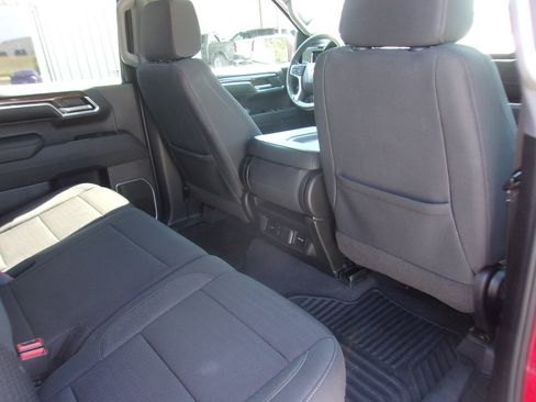 Used 2023 Chevrolet Silverado 1500 LT AWD/4WD image 17