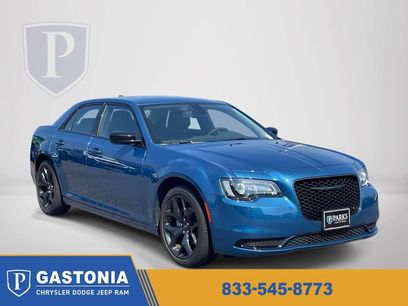 Certified 2022 Chrysler 300 Touring w/ Sport Appearance Package