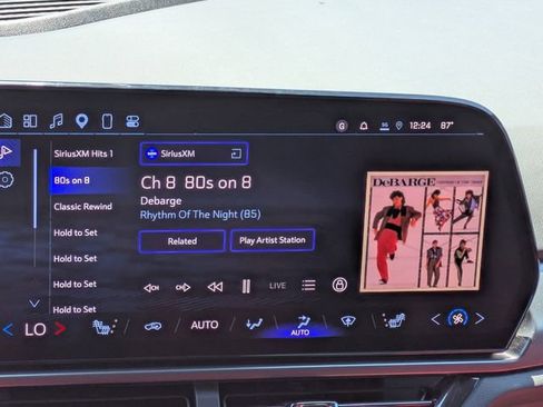 Certified 2025 Chevrolet Equinox EV RS FWD image 21