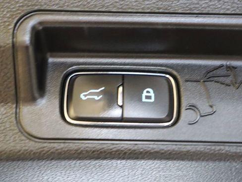 Used 2020 Ford Explorer Limited AWD/4WD image 69