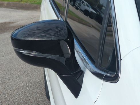 New 2026 Chrysler Voyager LX image 11