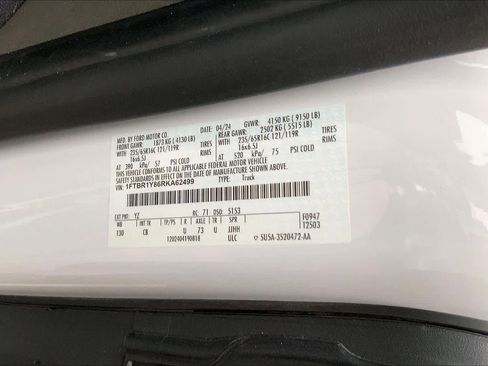 Used 2024 Ford Transit 250 Low Roof w/ Exterior Upgrade Package image 29