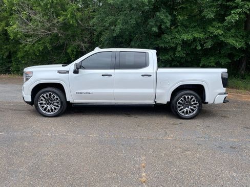 Used 2024 GMC Sierra 1500 Denali Ultimate AWD/4WD image 2