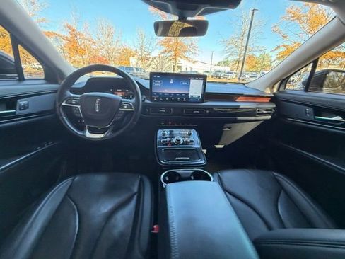 Certified 2022 Lincoln Nautilus Reserve image 7