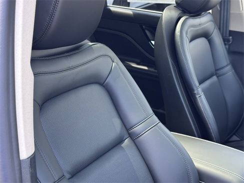 New 2025 Lincoln Corsair Grand Touring w/ Towing Package image 12