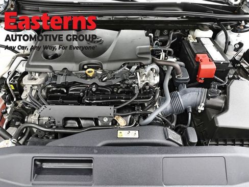 Used 2023 Toyota Camry SE FWD image 7