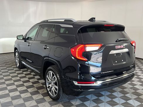 Used 2023 GMC Terrain Denali AWD/4WD image 9