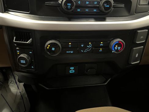 Used 2023 Ford F150 XLT image 24