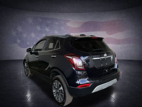 Used 2022 Buick Encore Preferred image 3