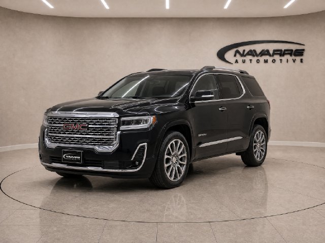 Used 2022 GMC Acadia Denali w/ Denali Ultimate Package FWD image 3