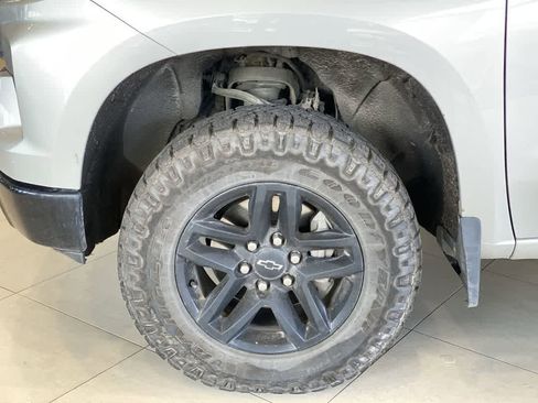 Used 2022 Chevrolet Silverado 1500 Custom Trail Boss AWD/4WD image 13