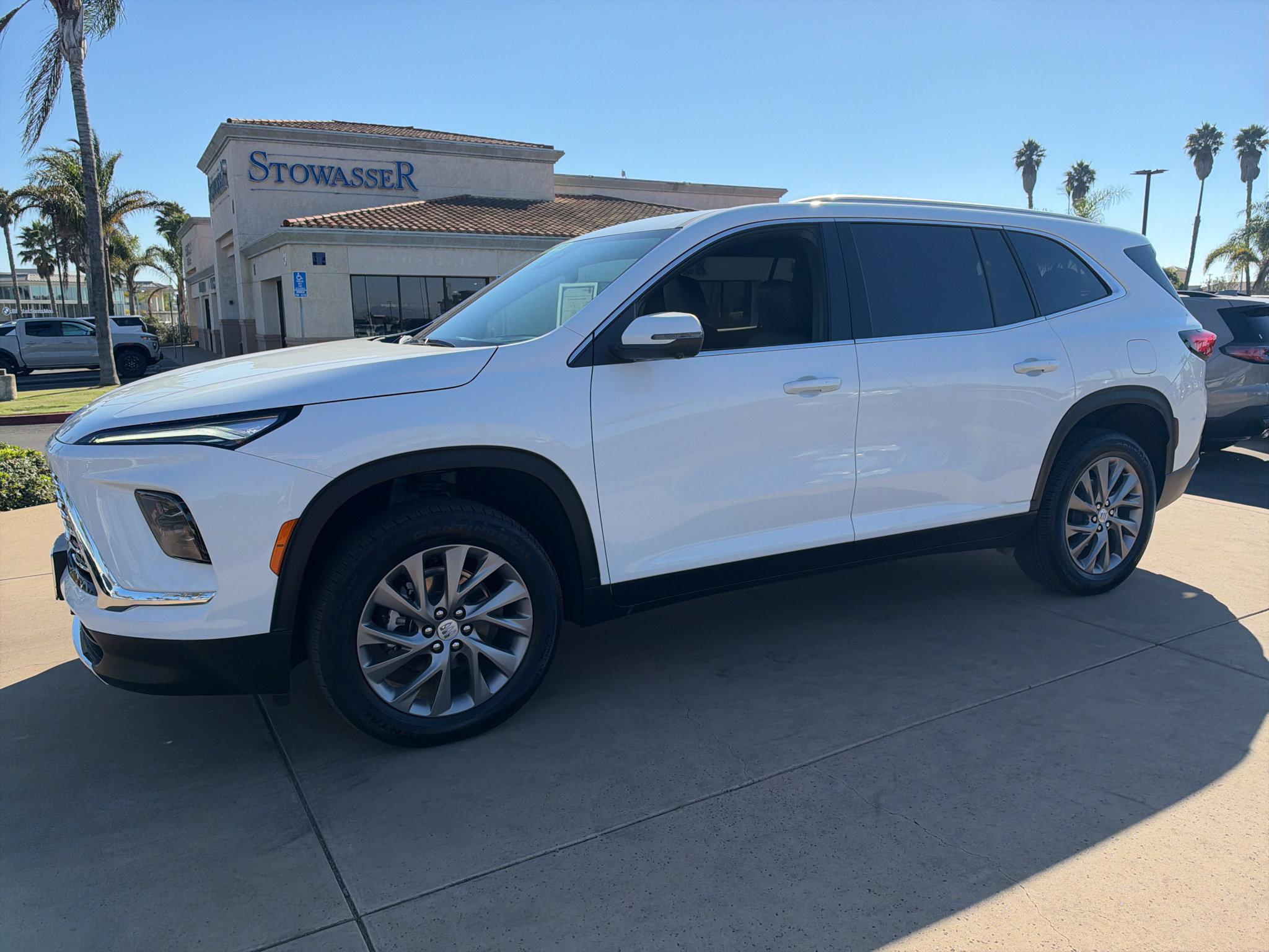 Used 2026 Buick Enclave Preferred FWD image 1