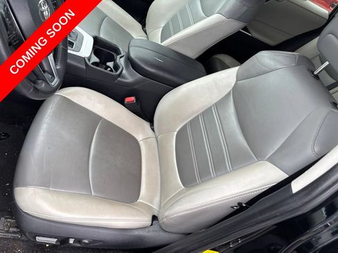 Used 2019 Toyota RAV4 XLE Premium w/ Carpet Mat Package FWD image 16
