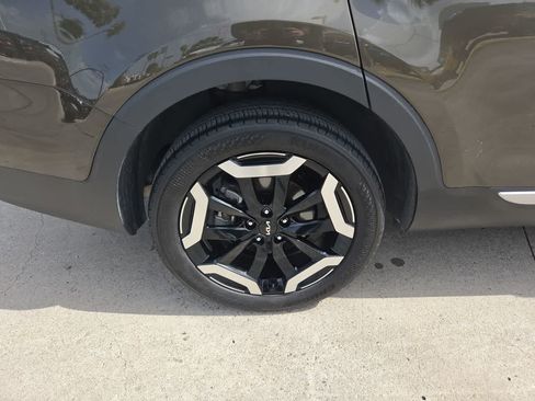 Used 2025 Kia Telluride S FWD image 15
