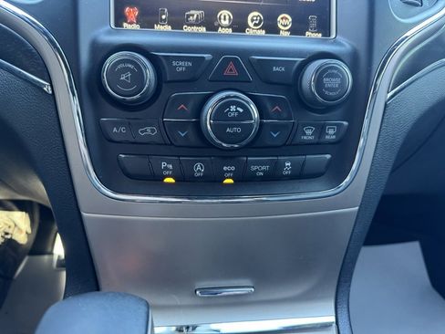 Used 2017 Jeep Grand Cherokee Limited image 19