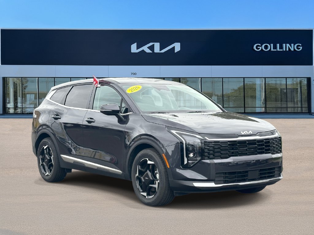 Used 2026 Kia Sportage EX FWD image 1