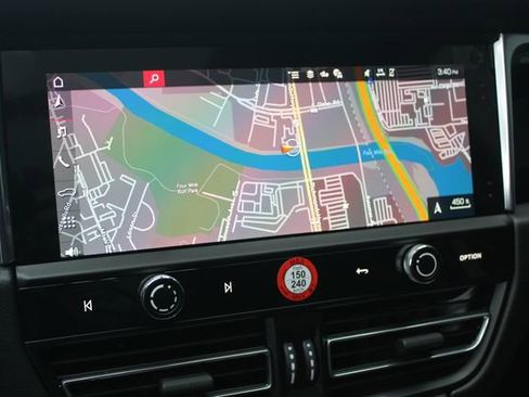 New 2026 Porsche Macan S image 19