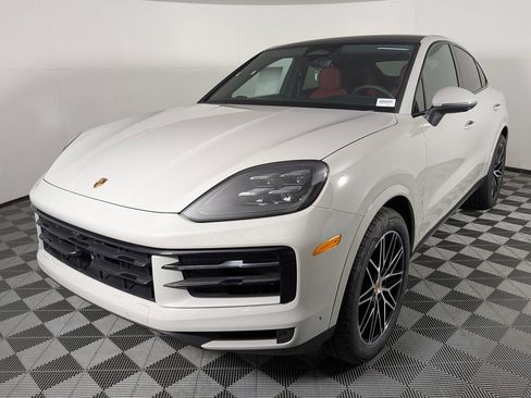 New 2026 Porsche Cayenne Coupe AWD/4WD image 1