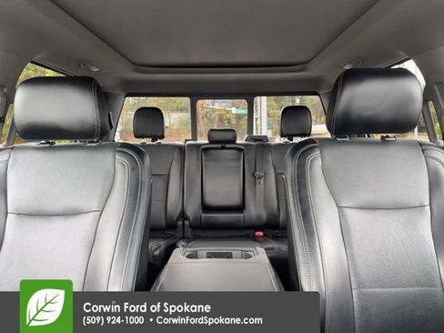 Used 2016 Ford F150 Lariat w/ Equipment Group 502A Luxury AWD/4WD image 34