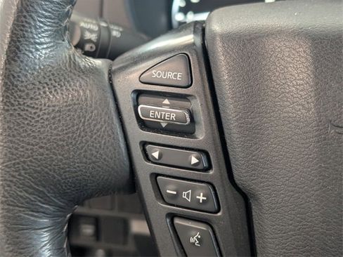 Used 2022 Nissan Frontier SV w/ SV Premium Package image 24