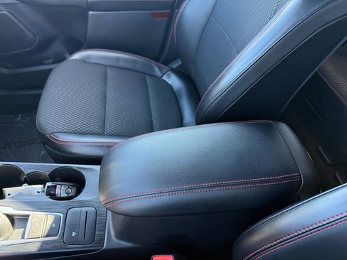 Certified 2025 Ford Escape ST-Line w/ Equipment Group 301A image 14