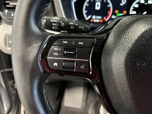 Used 2023 Honda Pilot Touring image 25
