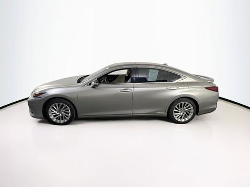 Used 2021 Lexus ES 300h Ultra Luxury w/ Accessory Package 2 image 8