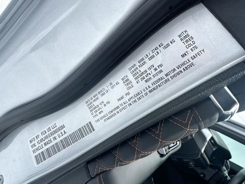 Used 2025 Jeep Grand Cherokee Summit image 34