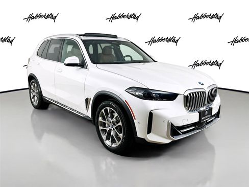 Certified 2024 BMW X5 xDrive40i w/ Parking Assistance Package image 3