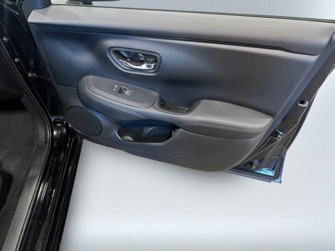 Used 2025 Honda HR-V EX-L image 16