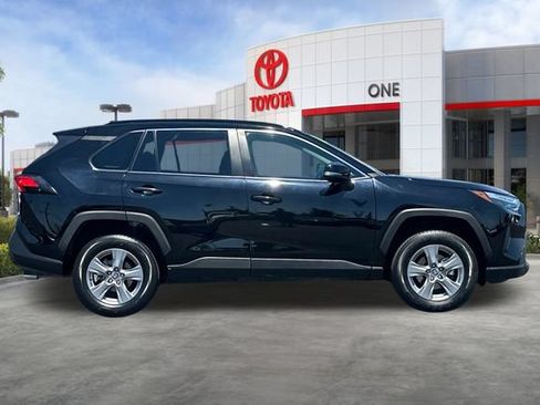 Used 2024 Toyota RAV4 XLE FWD image 3