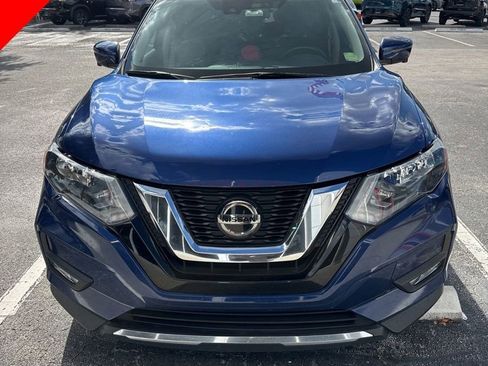 Used 2018 Nissan Rogue SL image 1