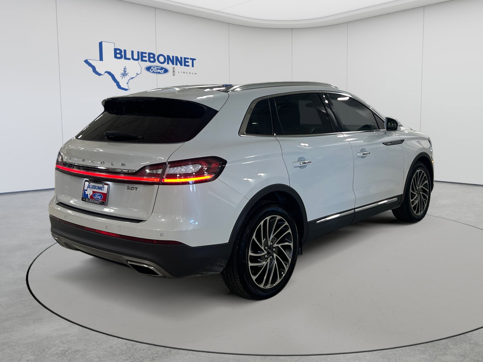 Used 2020 Lincoln Nautilus Reserve w/ Cargo Utility Package FWD image 5