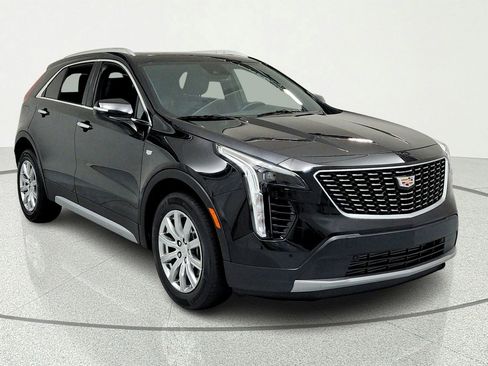 Certified 2023 Cadillac XT4 Premium Luxury w/ Cold Weather Package AWD/4WD image 7
