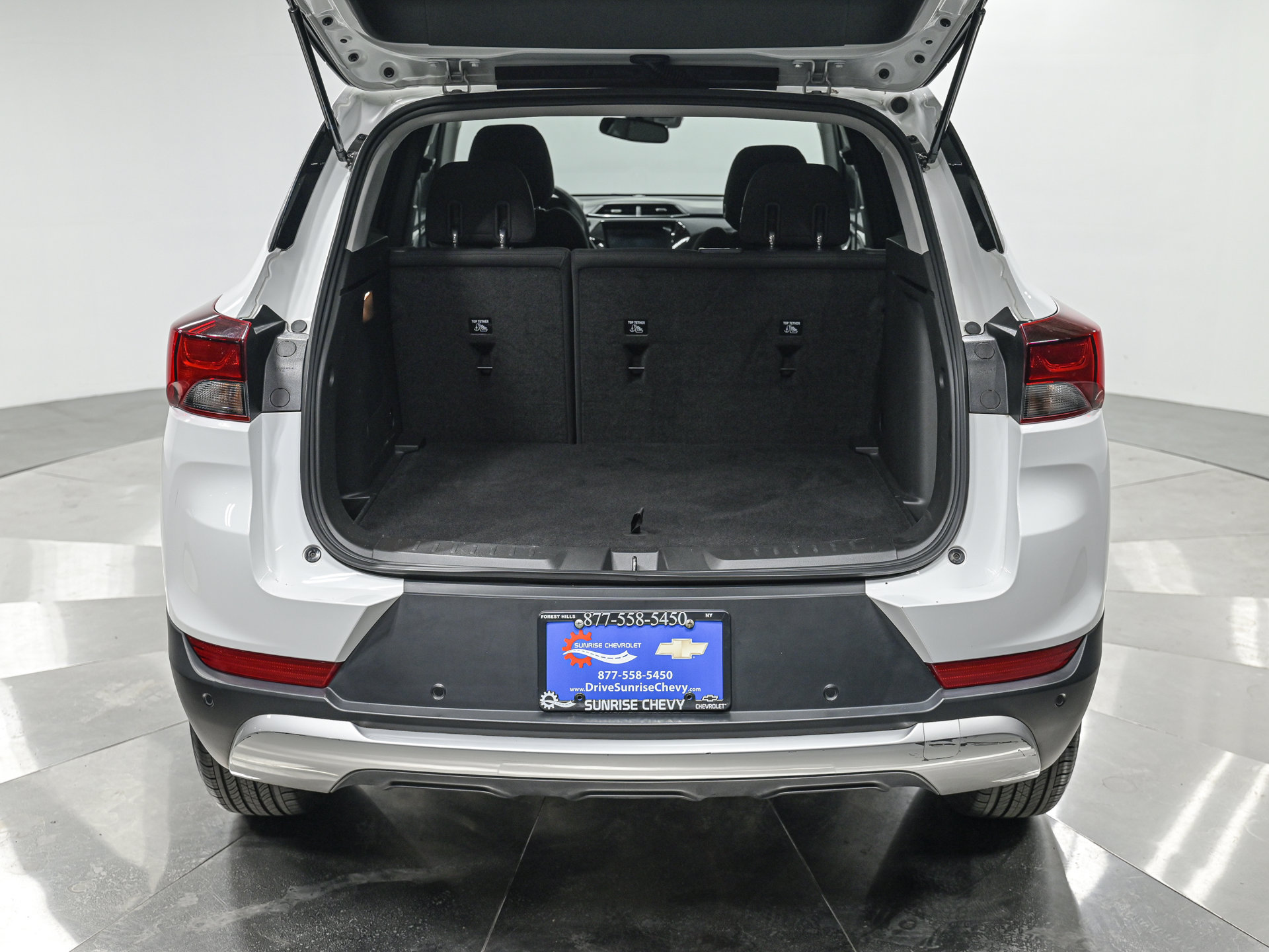 Used 2023 Chevrolet TrailBlazer LT w/ Convenience Package AWD/4WD image 7