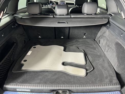 Used 2019 Mercedes-Benz GLC 350e 4MATIC image 24