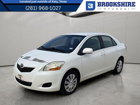 Used 2010 Toyota Yaris Sedan FWD image 1