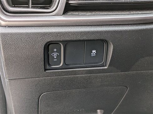 Certified 2025 Kia Sorento S image 16