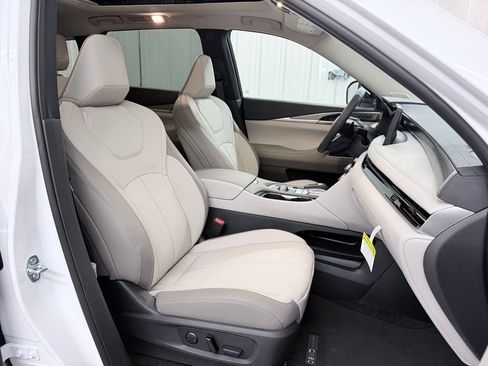 New 2027 INFINITI QX60 Luxe w/ Cargo Package FWD image 48