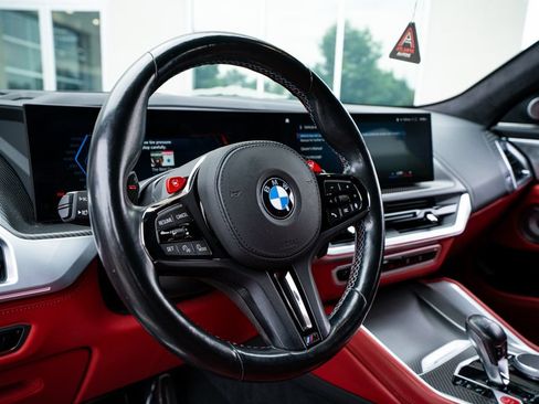 Used 2023 BMW XM AWD/4WD image 31