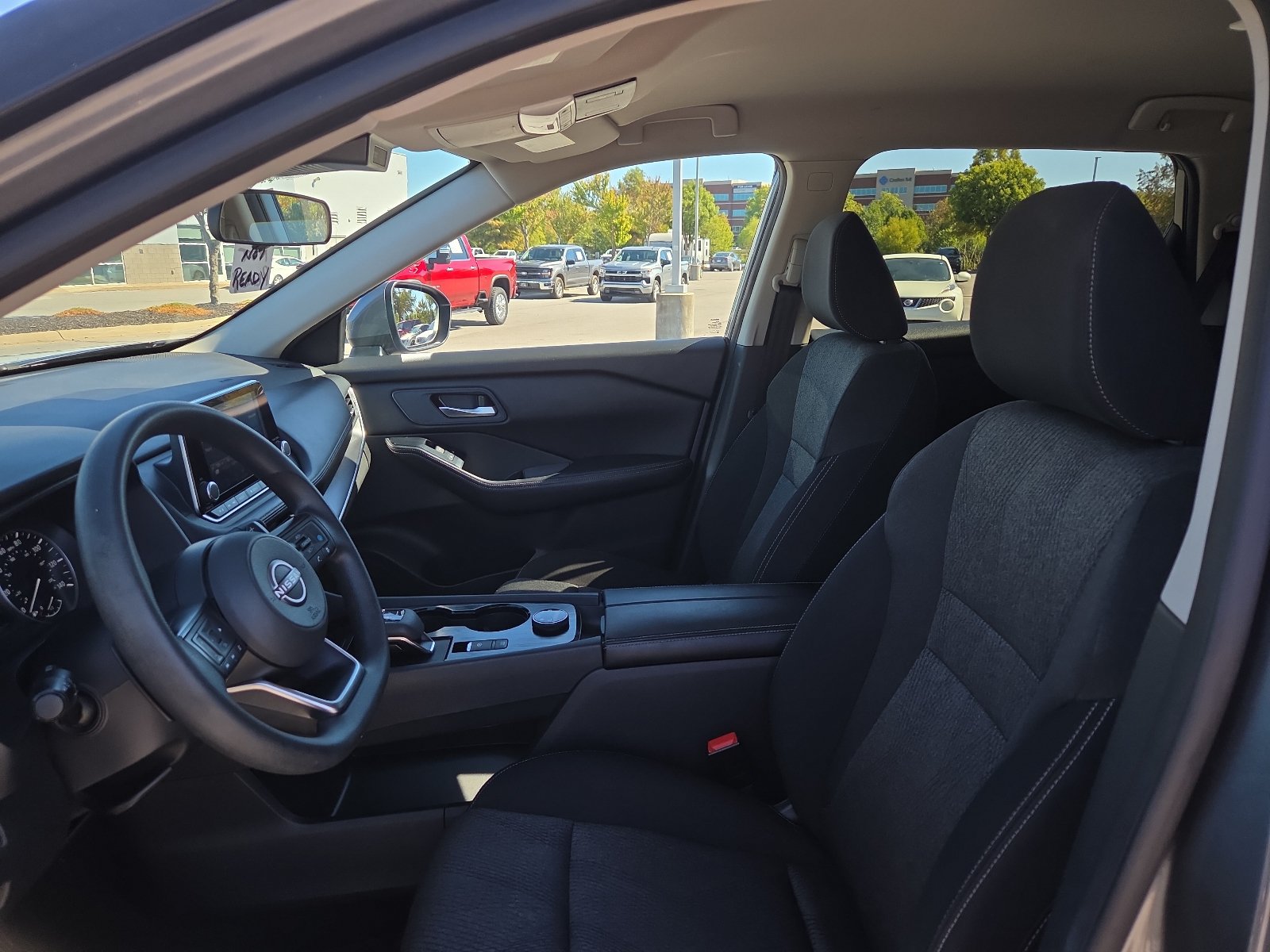 Used 2024 Nissan Rogue SV AWD/4WD image 13
