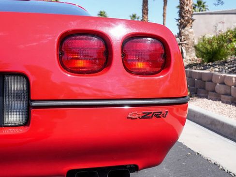 Used 1990 Chevrolet Corvette ZR-1 RWD image 59