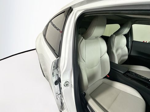 Certified 2024 Toyota Prius Limited image 28