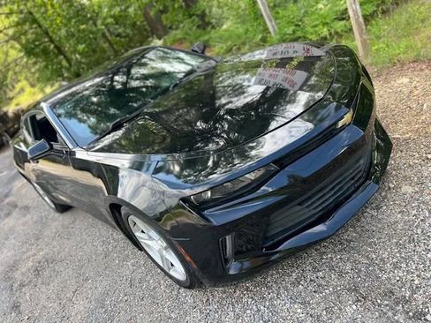 Used 2016 Chevrolet Camaro LT image 1